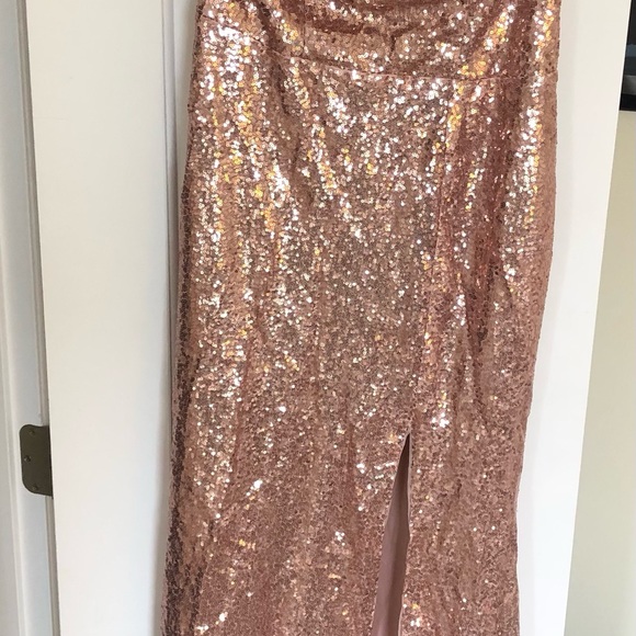 Gown, beads, rose shimmer - Picture 5 of 5